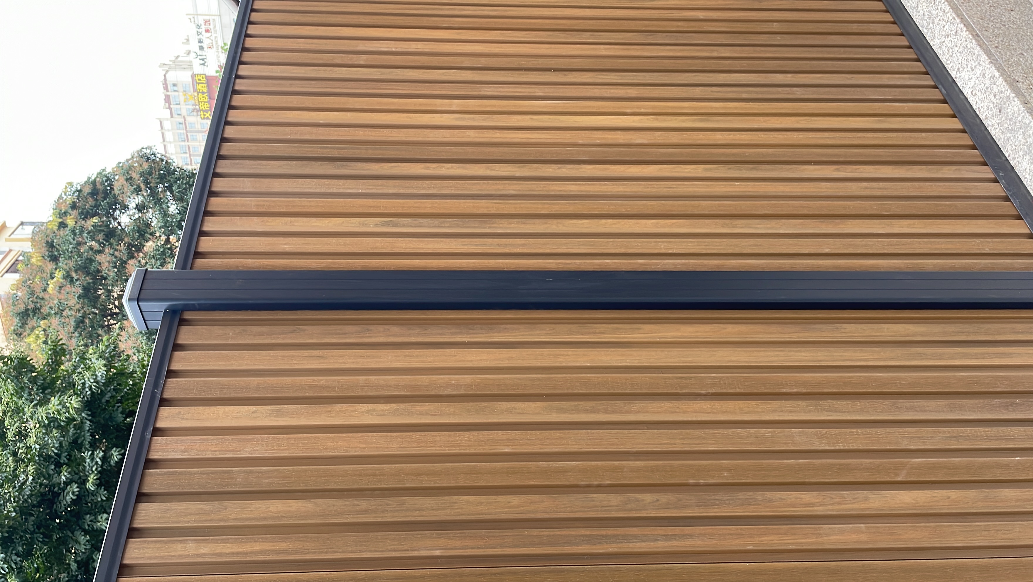 Valla de listones horizontales