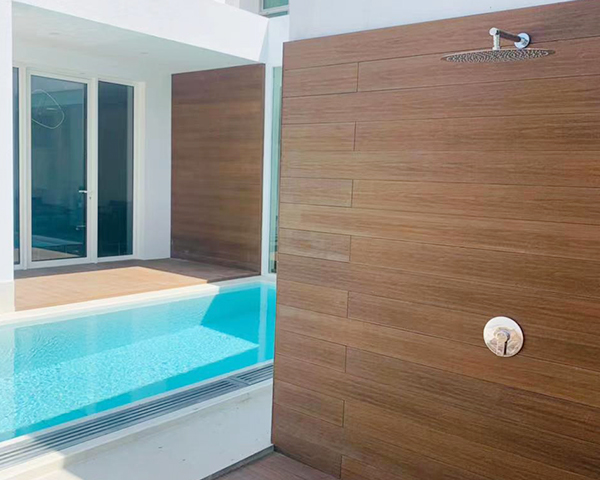 deck around above ground pool