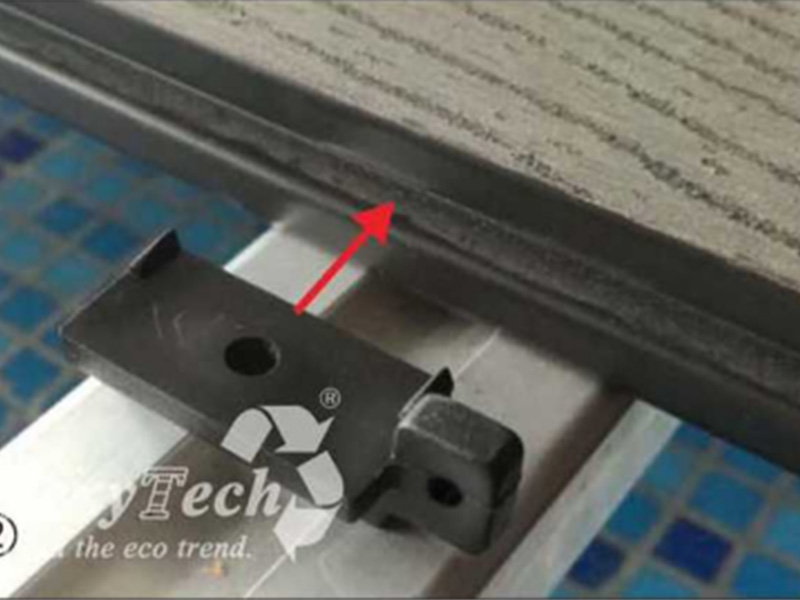 Make-Sure-to-doothed-side-ino-the-decking-groove.