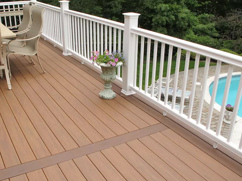 Cubierta compuesta de pl&aacute;stico de madera