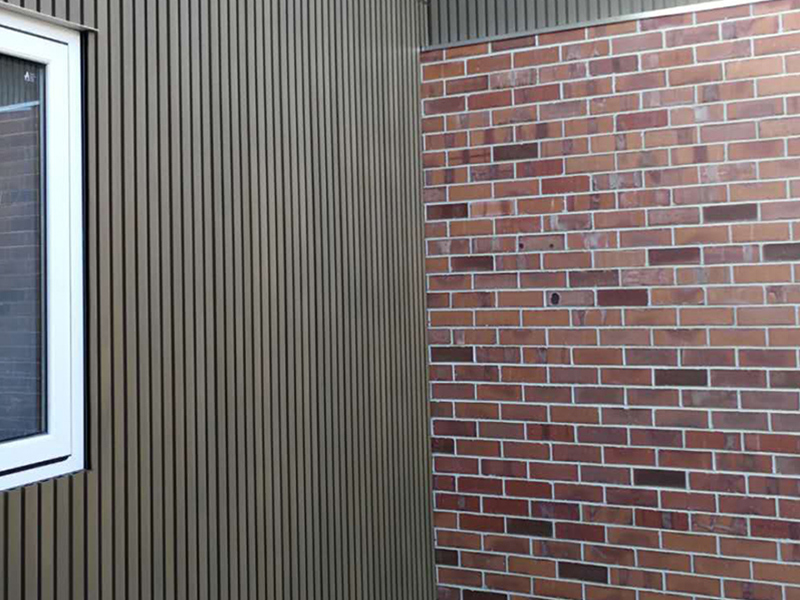 Revestimiento compuesto de pl&aacute;stico de madera