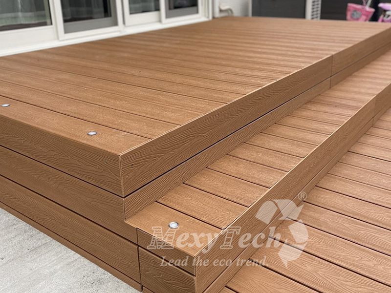 Backyard-Decking-&-Fence-Project-in-Japan