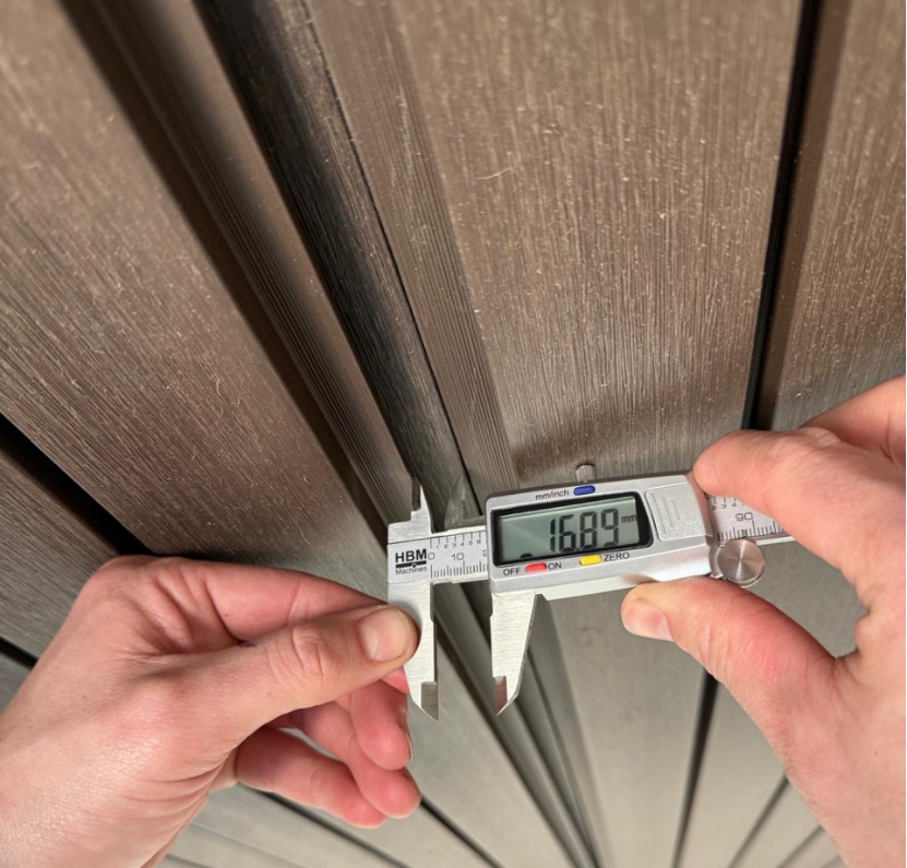 Decking compuesto s&oacute;lido y hueco sin espacios